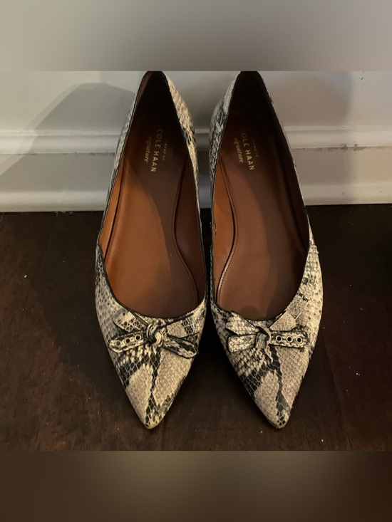 Cole Haan Shoes - Cole Haan Alice Bow Flats Size 7.5B Snakeskin Elevated Casual Professional Chic
